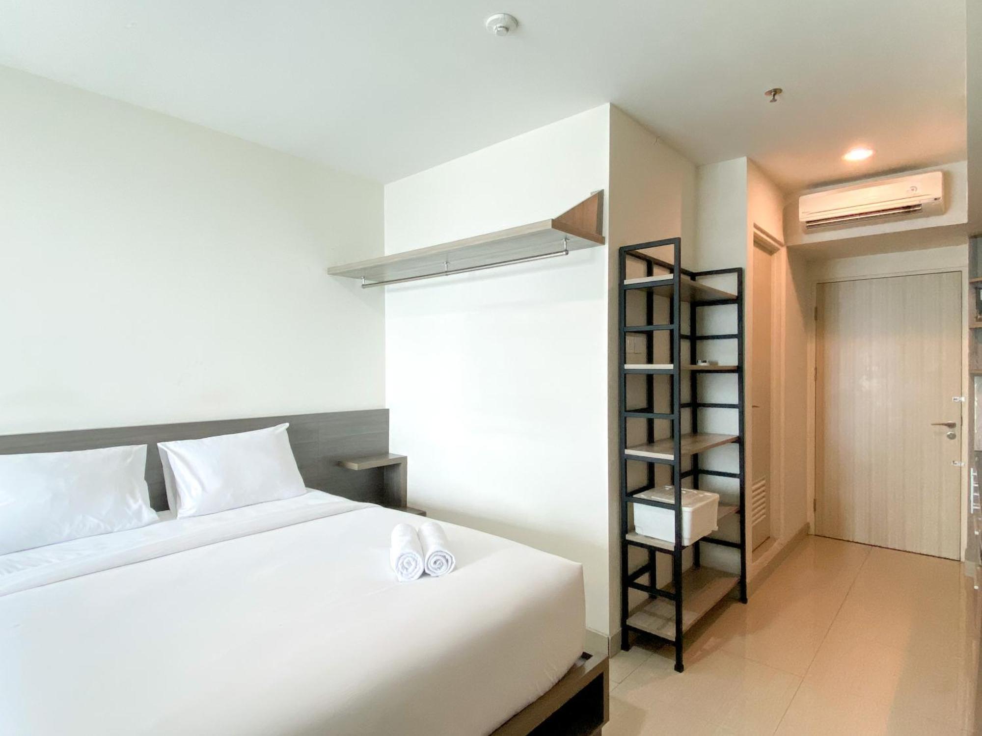 Enjoy Living At High Floor Grand Kamala Lagoon By Travelio Apartemen Bekasi